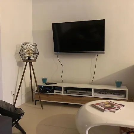 Maison Avec Jardin סן-מקסים